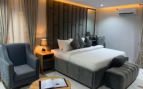 Choice Suites Signature
